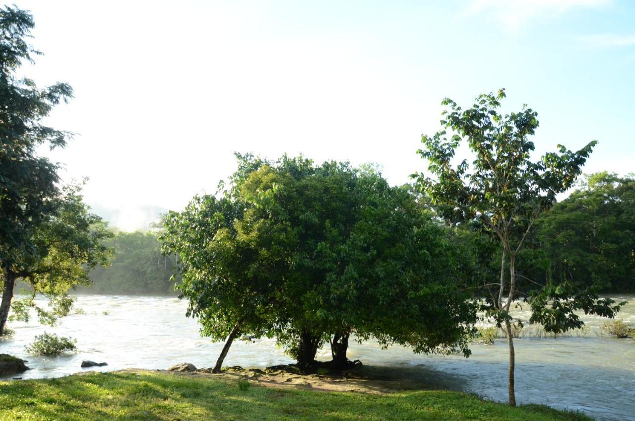 Ciudad De Las Rocas La Fortuna Gallo Giro Extérieur photo